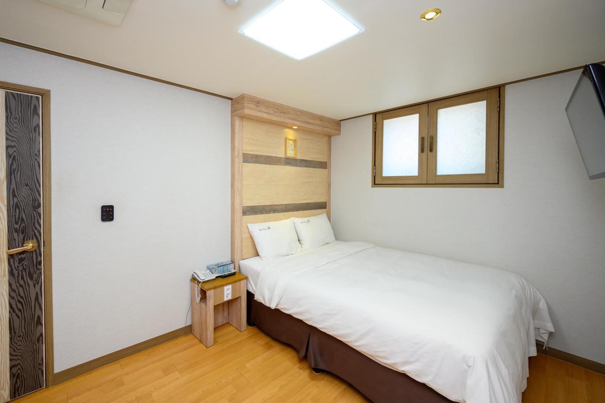 Daeyoung Hotel Myeongdong Seoel Kamer foto